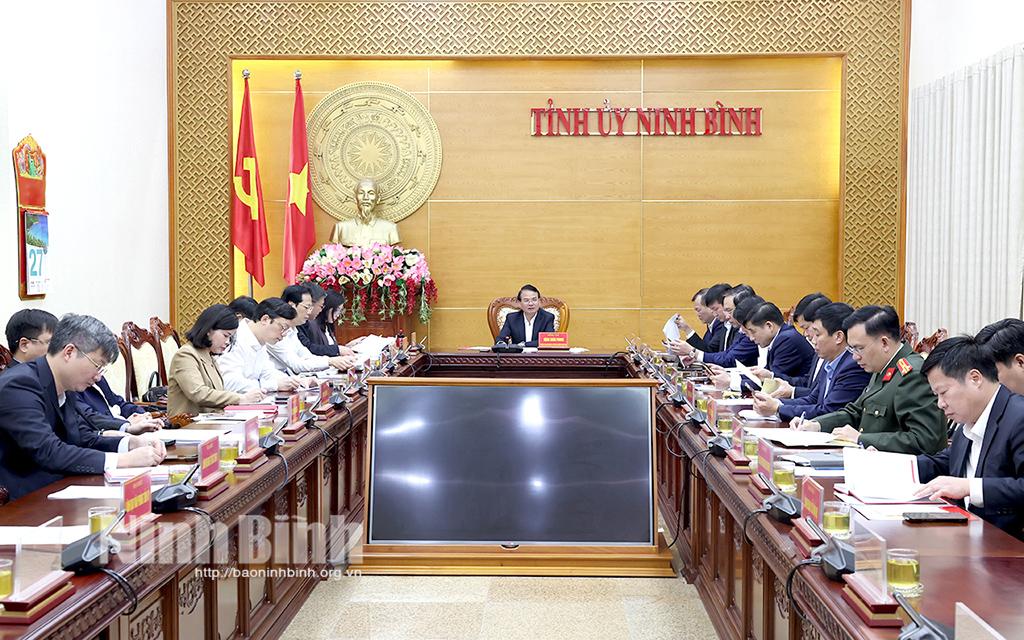 Quang cảnh phiên họp.