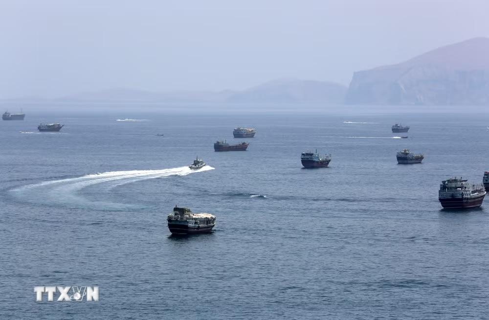 Quang cảnh eo biển Hormuz, gần thị trấn Khasab, miền Bắc Oman. (Ảnh: THX/TTXVN)