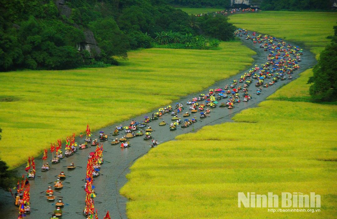 Khu du lịch Tam Cốc - Bích Động nơi tổ chức nhiều hoạt động trong Tuần Du lịch Ninh Bình. Ảnh: Anh Tuấn (chụp trong Tuần Du lịch Ninh Bình năm 2025)