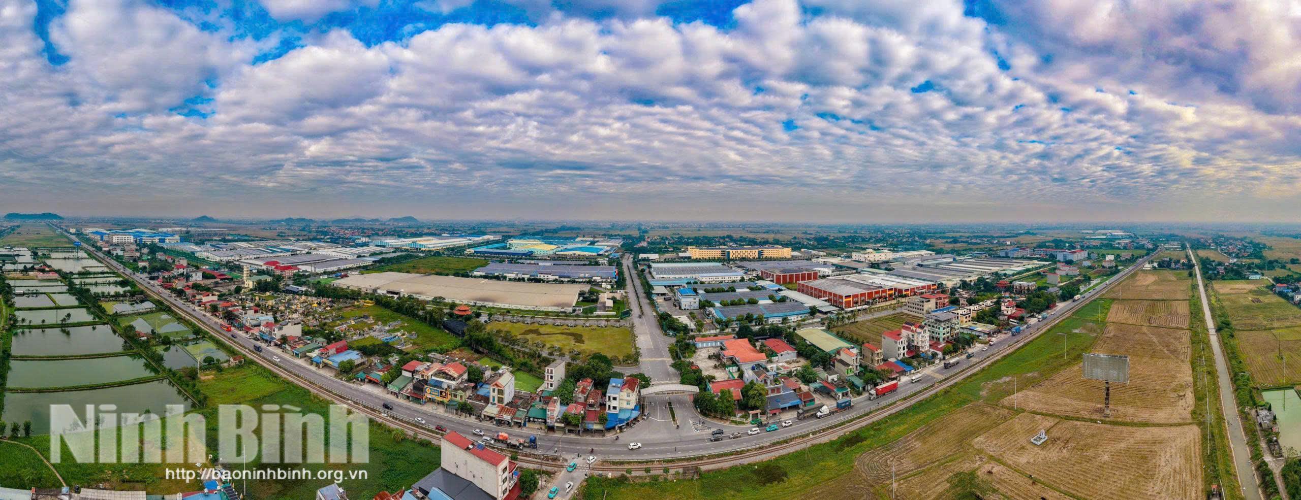 Toàn cảnh Khu công nghiệp Bảo Minh nhìn từ trên cao. Ảnh Ngọc Linh