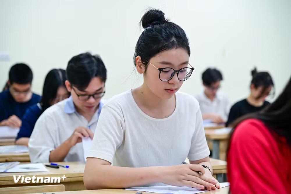 Thí sinh dự thi Tốt nghiệp Trung học phổ thông năm 2025. (Ảnh: Minh Sơn/Vietnam+)