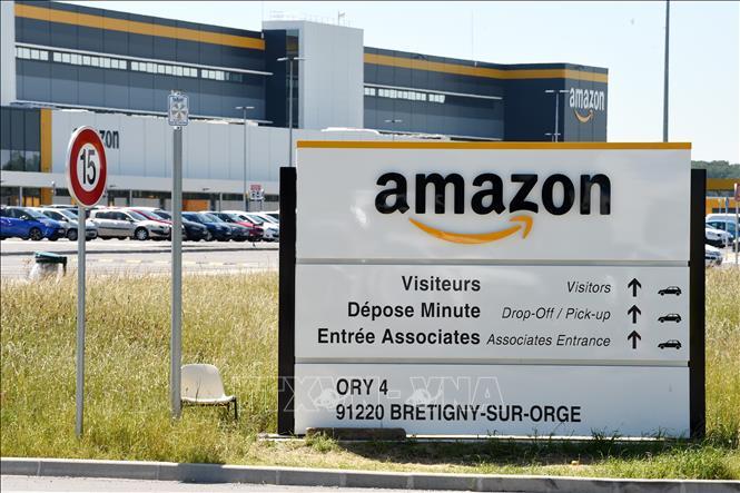 Biển hiệu Tập đoàn Amazon. Ảnh: AFP/TTXVN