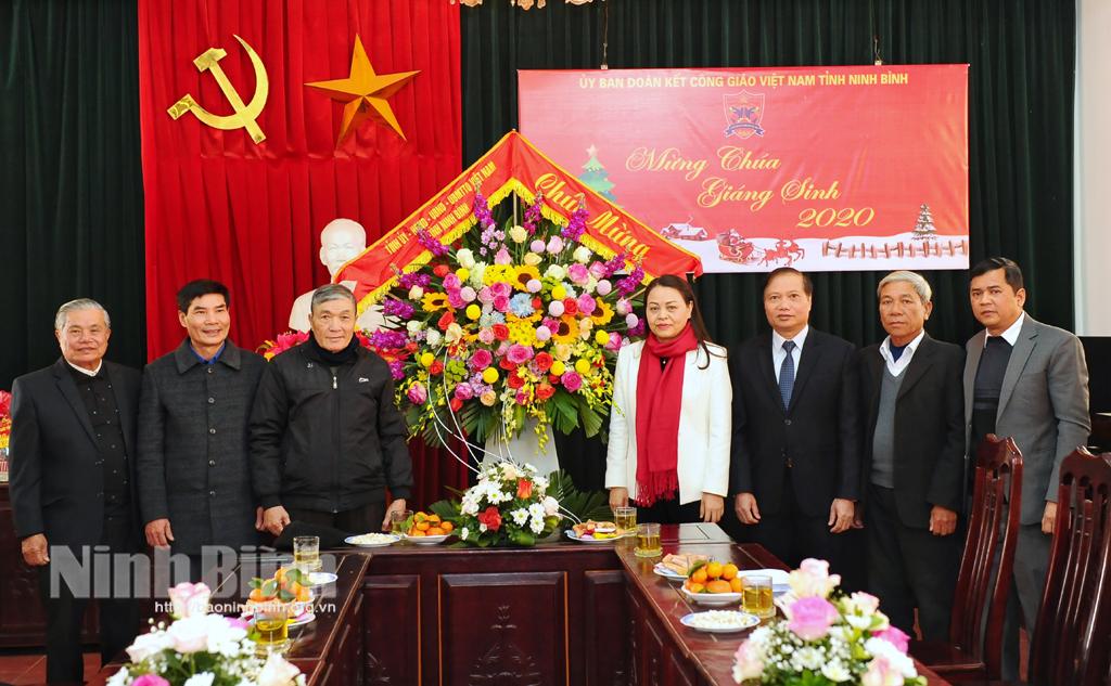 Đoàn đại biểu lãnh đạo tỉnh thăm, chúc mừng lễ giáng sinh năm 2020