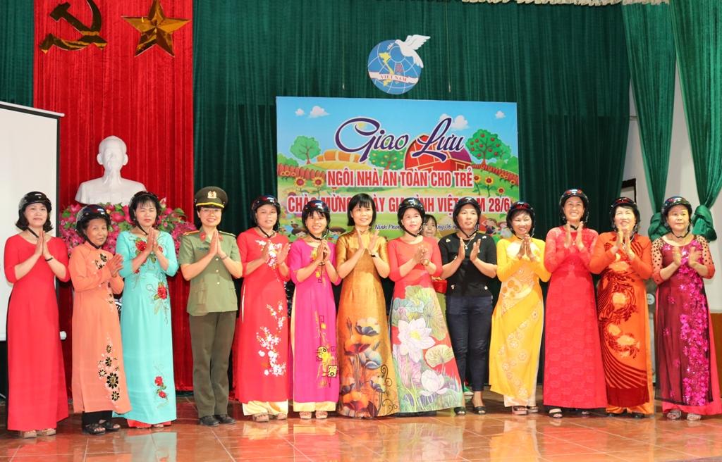 Giao lưu "Ngôi nhà an toàn cho trẻ"