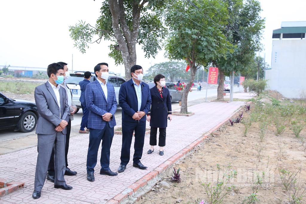 Thẩm định công tác xây dựng nông thôn mới tại thành phố Ninh Bình và huyện Hoa Lư