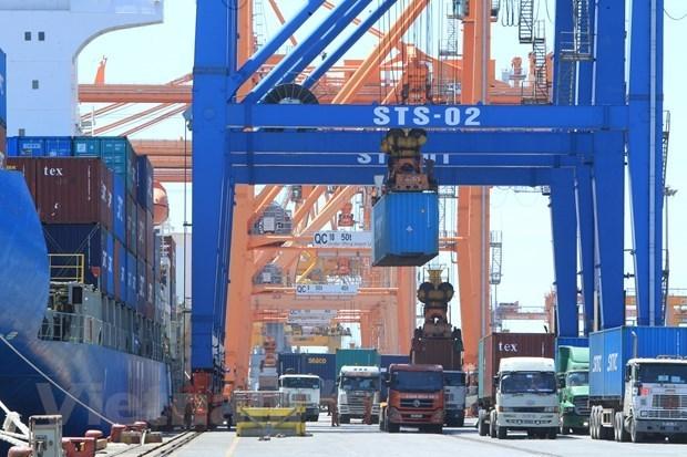 Vietnam racks up 1.29 billion USD in trade surplus in two months