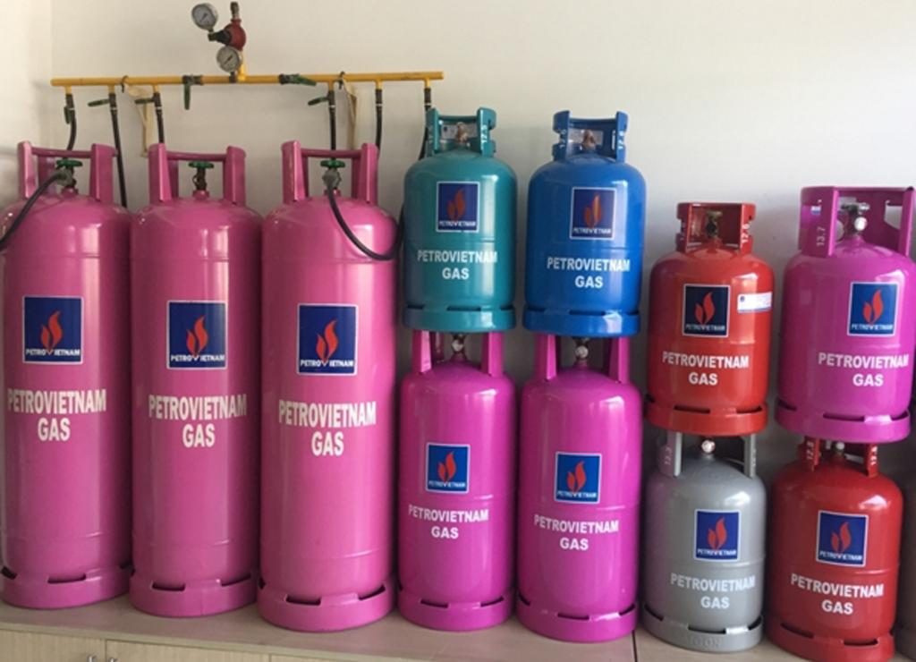Đầu tháng 4, giá bán gas giảm mạnh