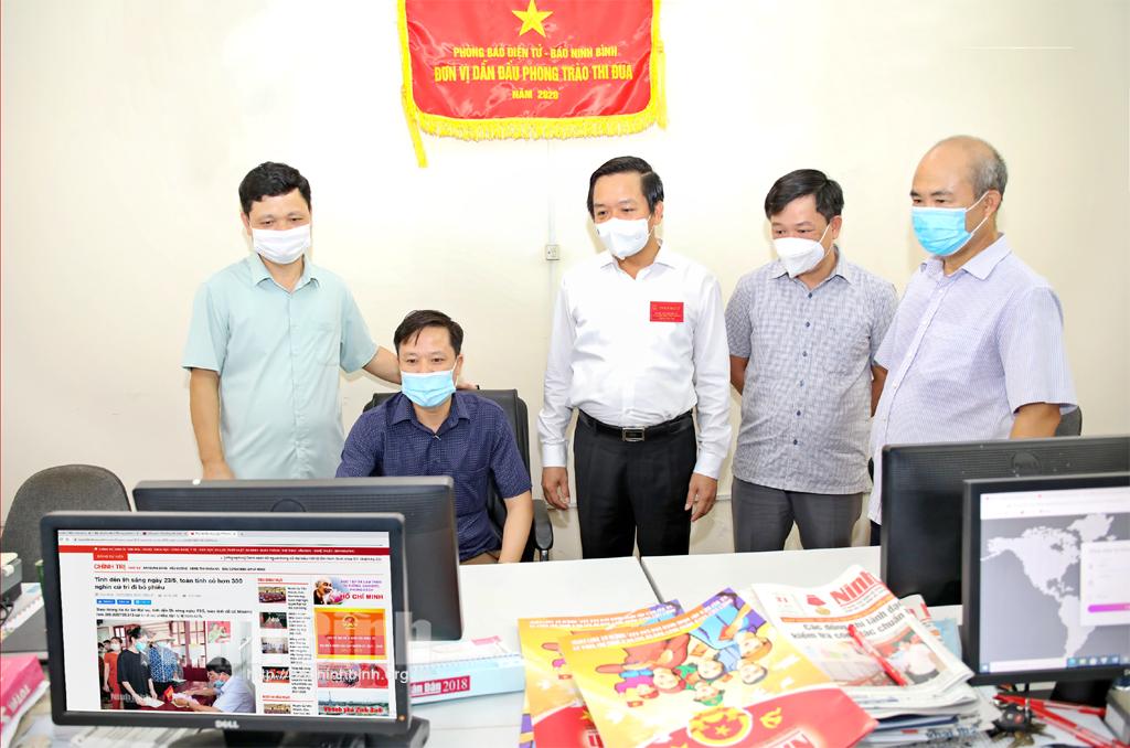 Những nẻo đường tác nghiệp