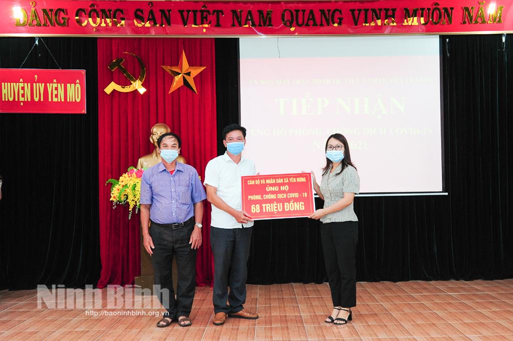 Yên Mô tiếp nhận ủng hộ phòng chống dịch COVID-19