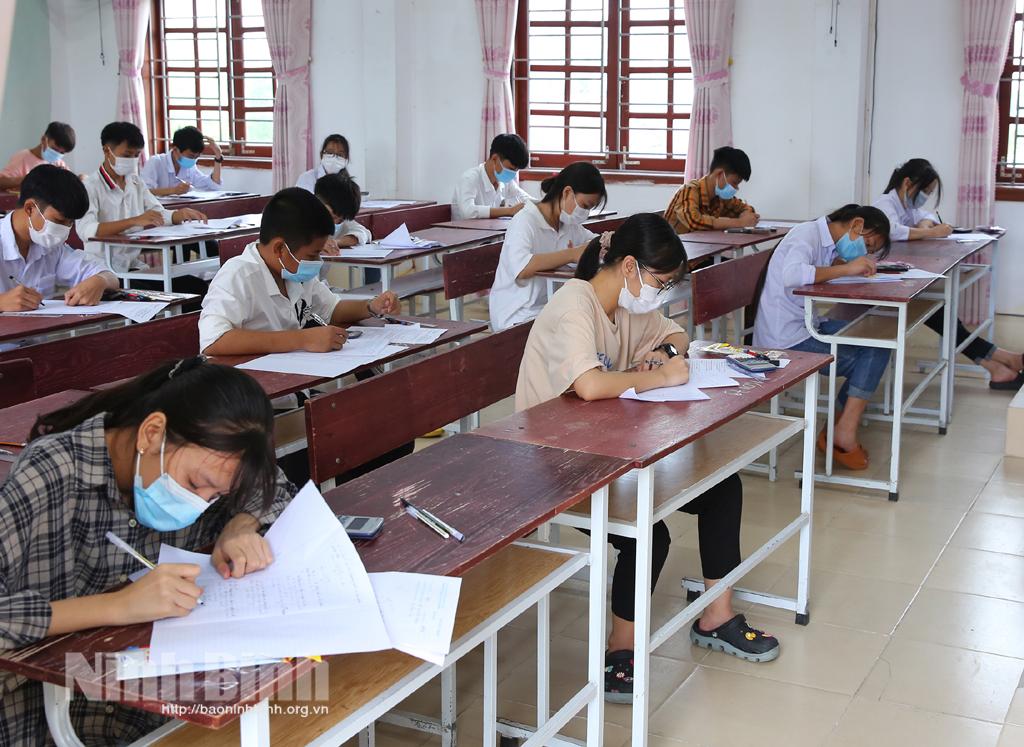 20 thí sinh vắng thi sau 3 buổi thi