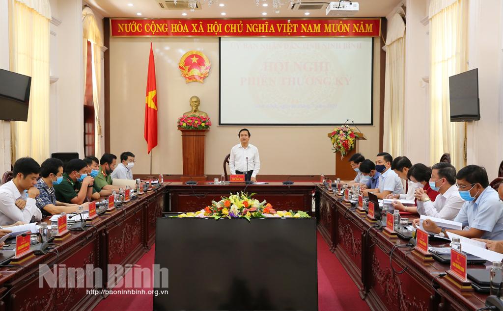 UBND tỉnh giao ban phiên thường kỳ tháng 7