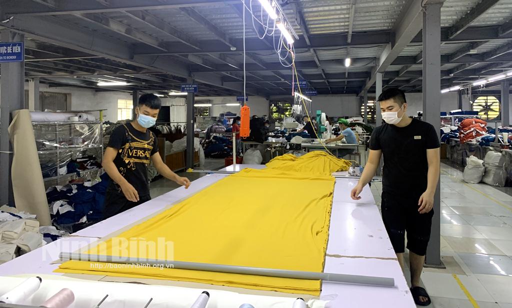 Ninh Bình có 2.437 doanh nghiệp được giảm trên 4,6 tỷ đồng mức đóng bảo hiểm TNLĐ-BNN