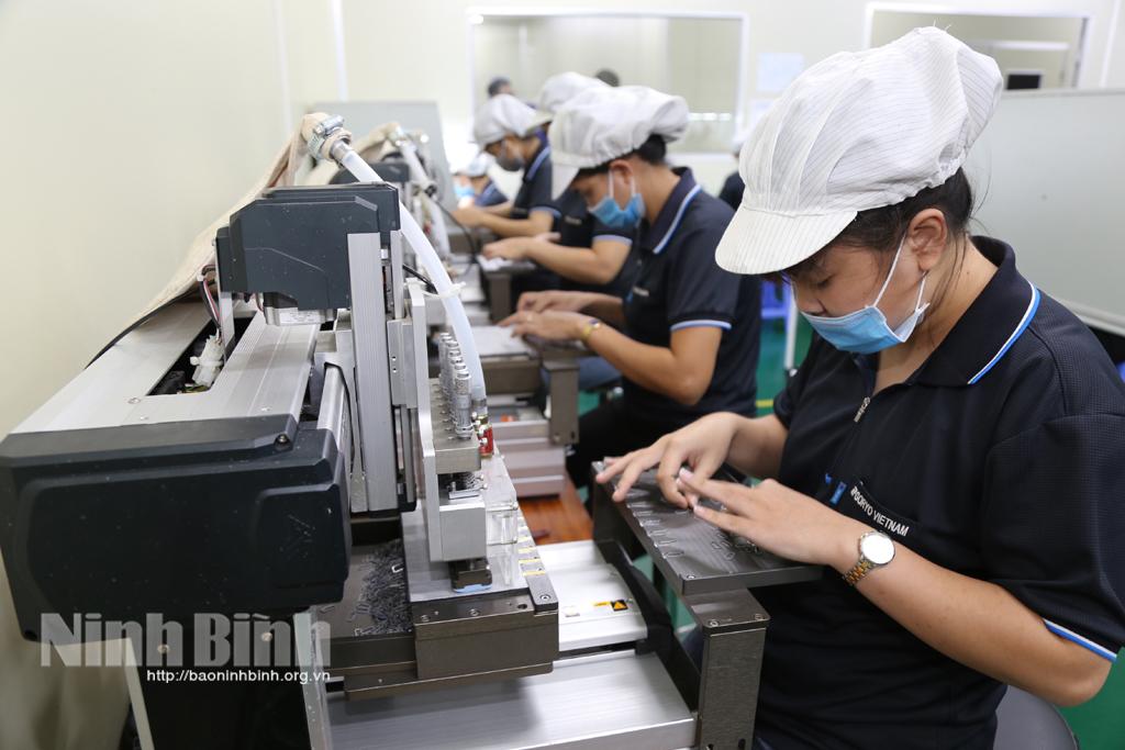 "Trợ sức" cho người lao động