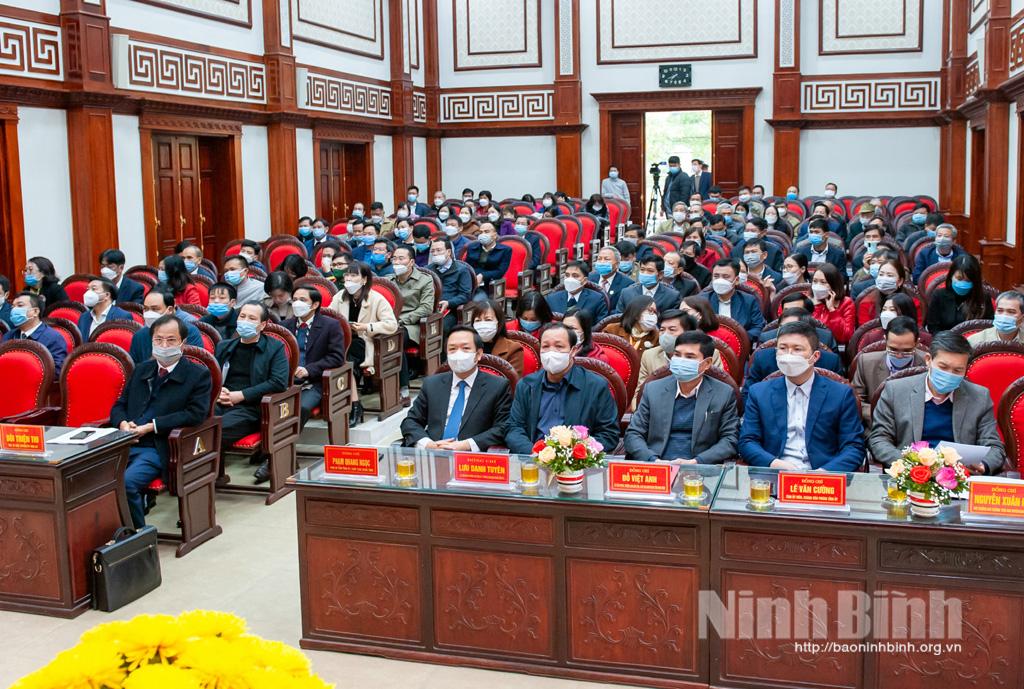 Hoa Lư tổng kết công tác lãnh đạo thực hiện nhiệm vụ năm 2021 và phát động thi đua năm 2022