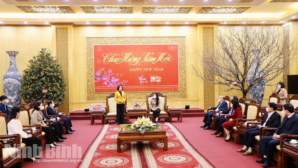 Đồng chí Nguyễn Thị Thanh thăm và chúc Tết tại Ninh Bình