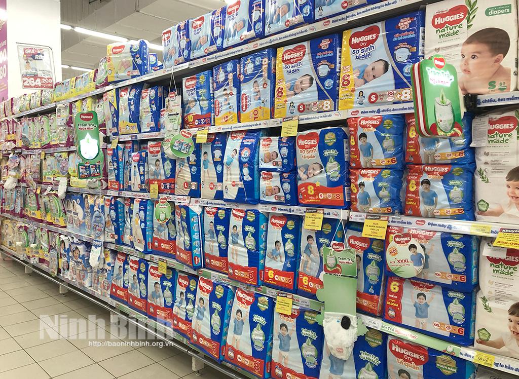 Tã bỉm giảm giá, tặng quà hấp dẫn