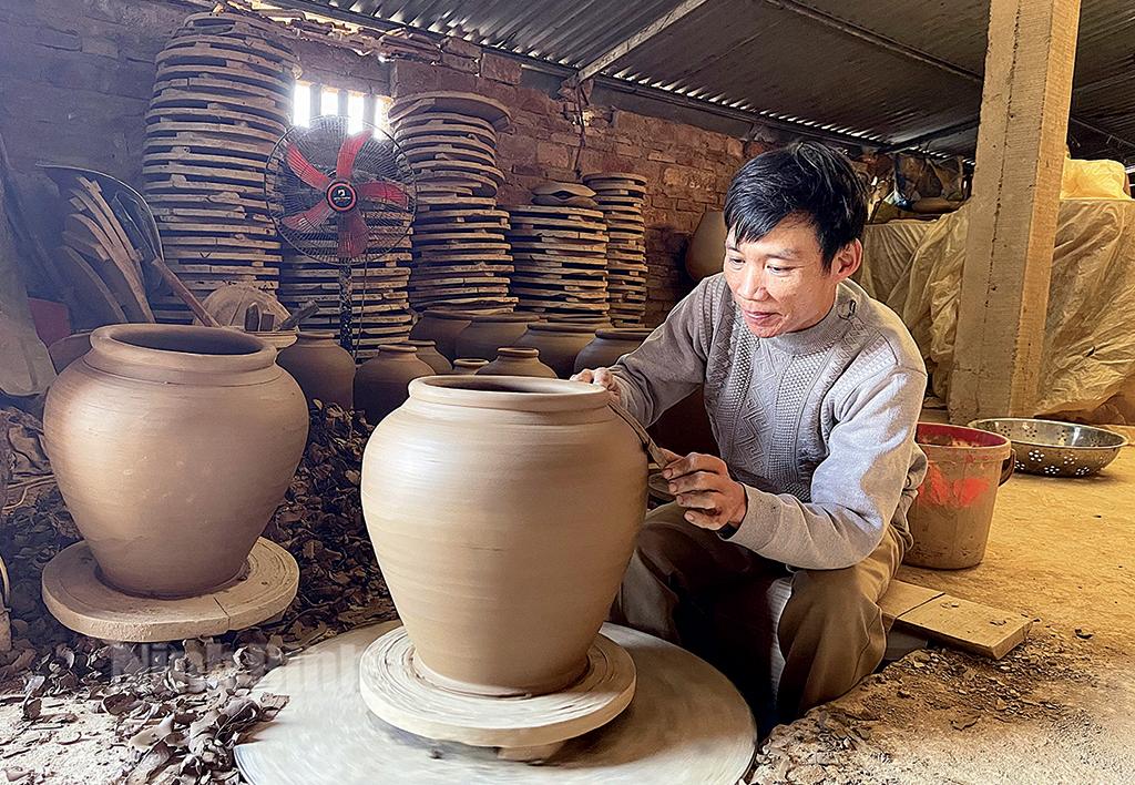 Nhịp sống bình yên nơi làng nghề gốm Gia Thủy