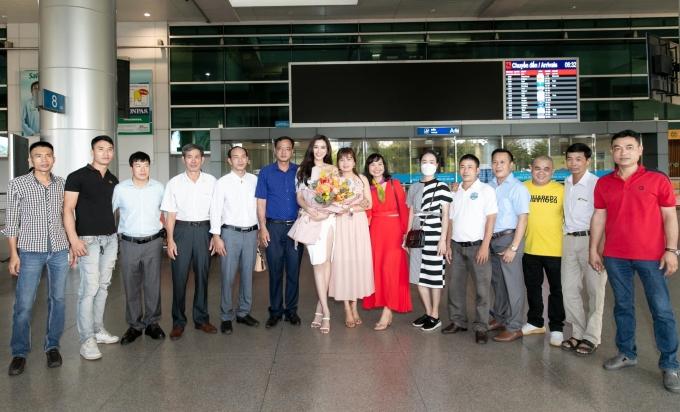 Gia đình đón Đỗ Thị Hà về nước