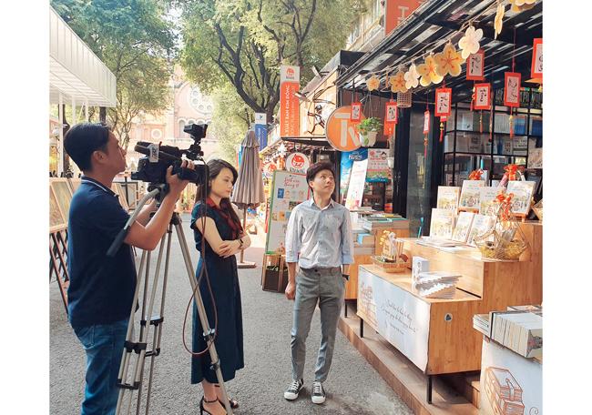 Món ngon trên trang giấy