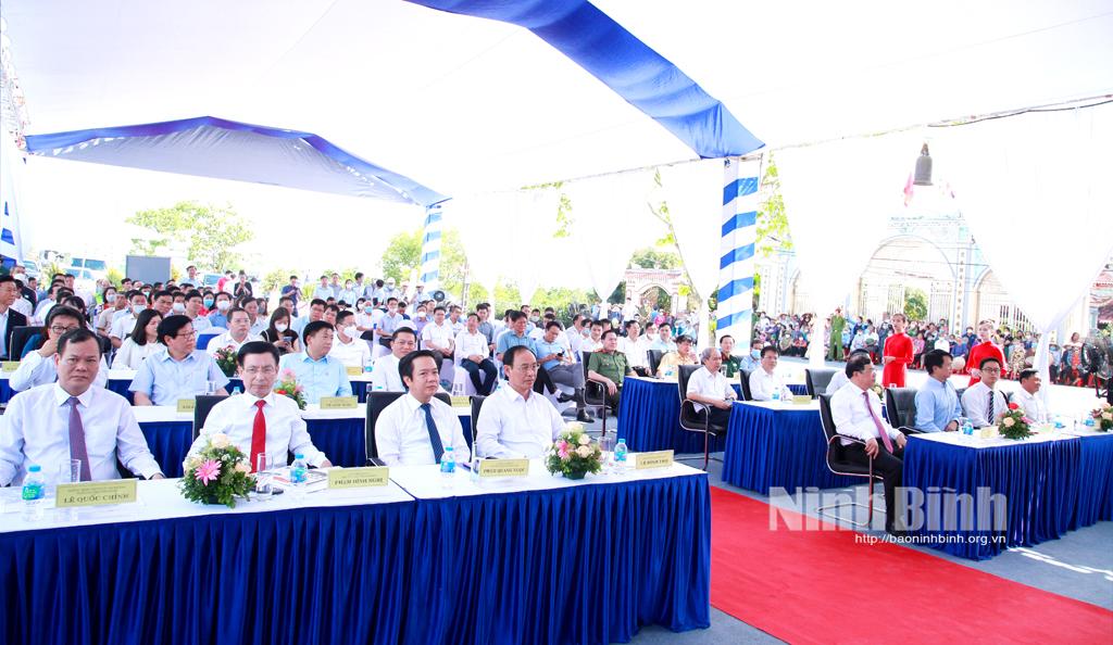 Khởi công xây dựng cầu Bến Mới