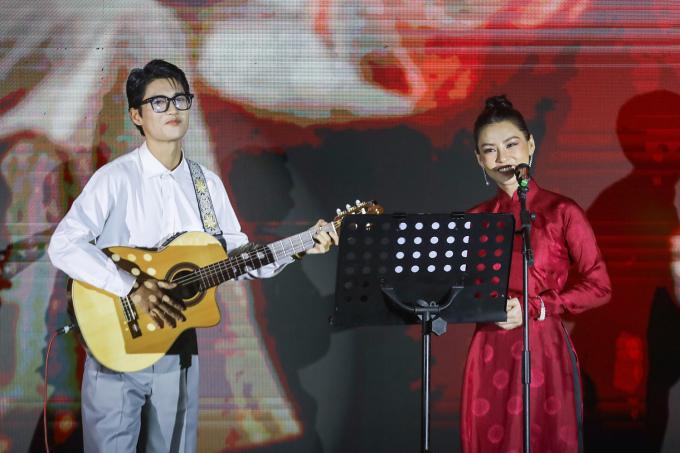 Phim 'Trịnh Công Sơn' ngừng chiếu