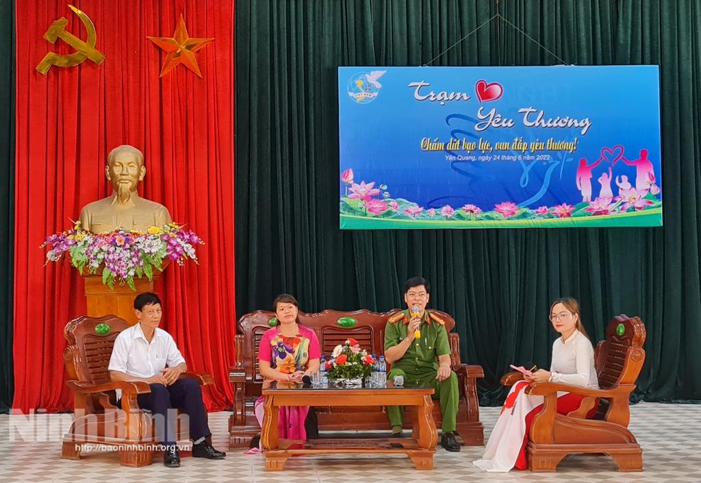 Tổ chức giao lưu "Trạm yêu thương"