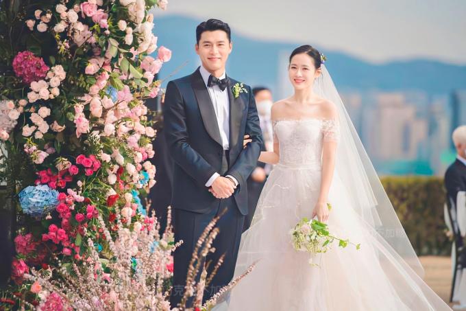 Son Ye Jin mang thai