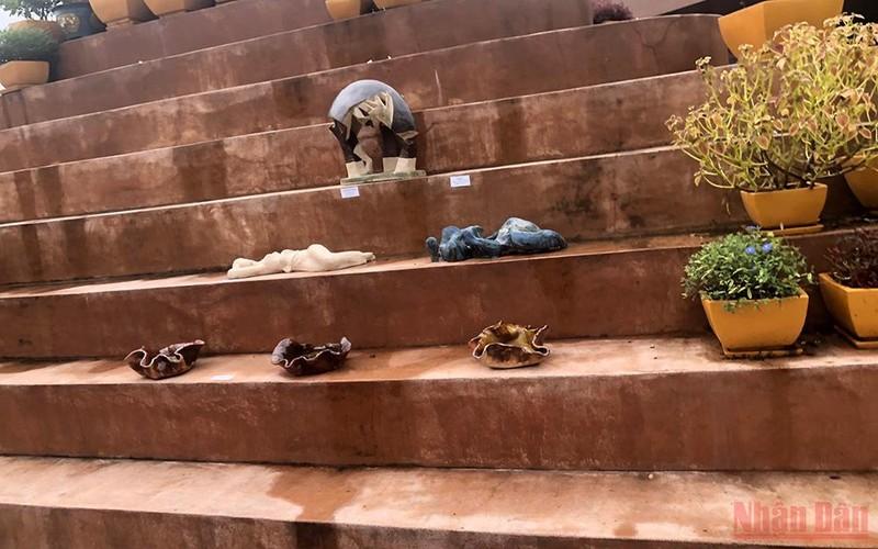 Triển lãm gốm trên đất nghề