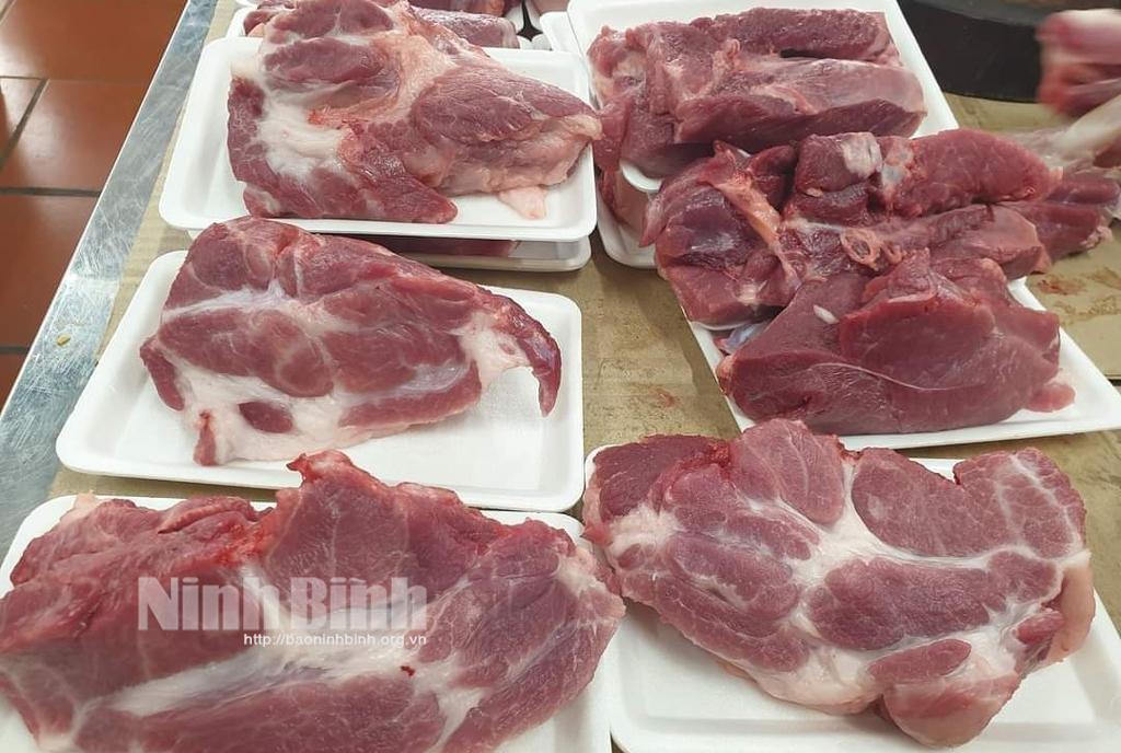 Giá thịt lợn giảm nhẹ