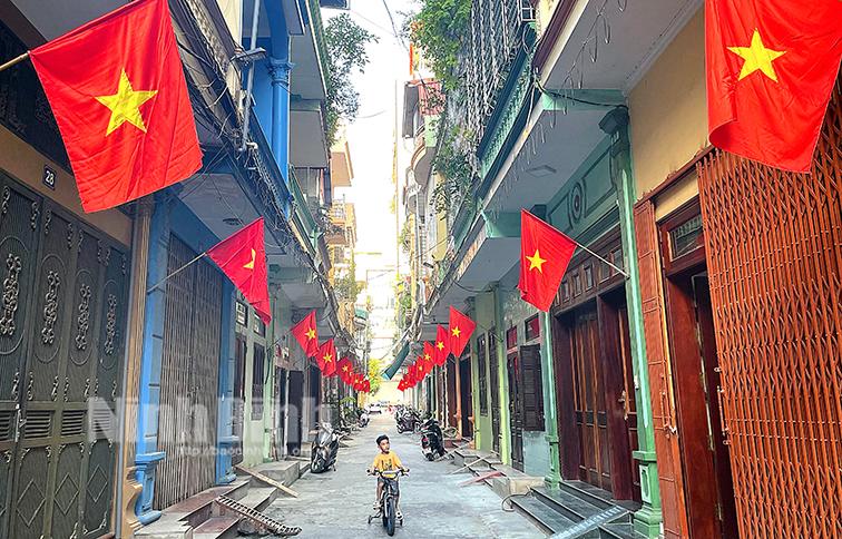Tình yêu dành cho lá cờ Tổ quốc