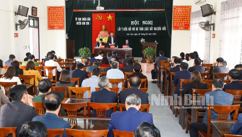 Kim Sơn tổ chức hội nghị lấy ý kiến đối với dự thảo Luật Đất đai (sửa đổi)