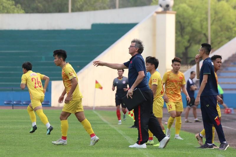 HLV Philippe Troussier có trận thắng đầu tiên cùng U23 Việt Nam