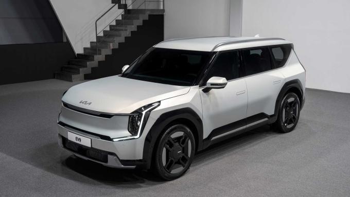 Kia EV9 bản sản xuất lộ diện