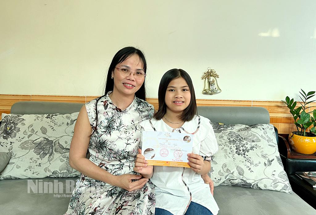 Những sợi tóc nối dài yêu thương