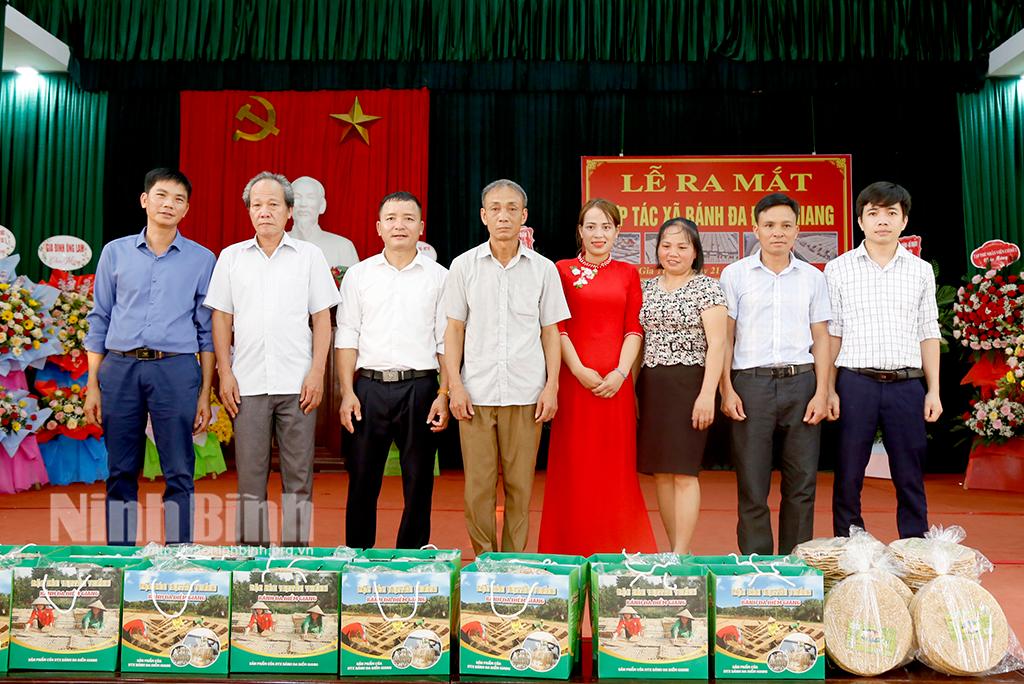 Ra mắt HTX bánh đa Điềm Giang