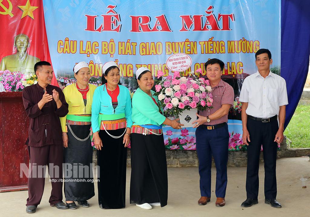 Ra mắt Câu lạc bộ hát giao duyên tiếng Mường