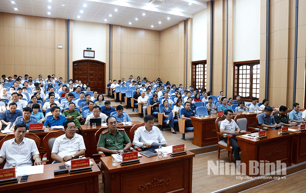 Hội nghị tháo gỡ khó khăn, vướng mắc, thúc đẩy sản xuất, kinh doanh của các doanh nghiệp trong khu, cụm công nghiệp năm 2023