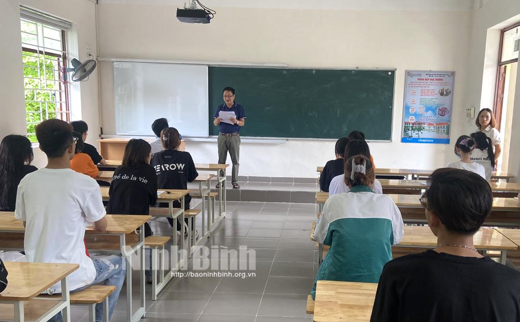 Ninh Bình: Trên 11 nghìn thí sinh tham gia làm thủ tục dự thi Kỳ thi tốt nghiệp THPT năm 2023