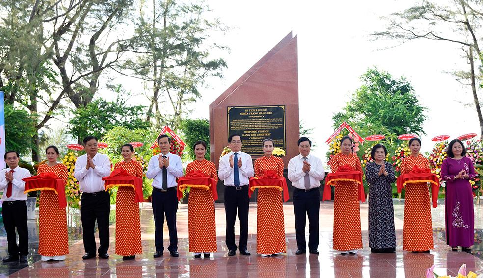 Tháng 7, Hàng Dương hát…