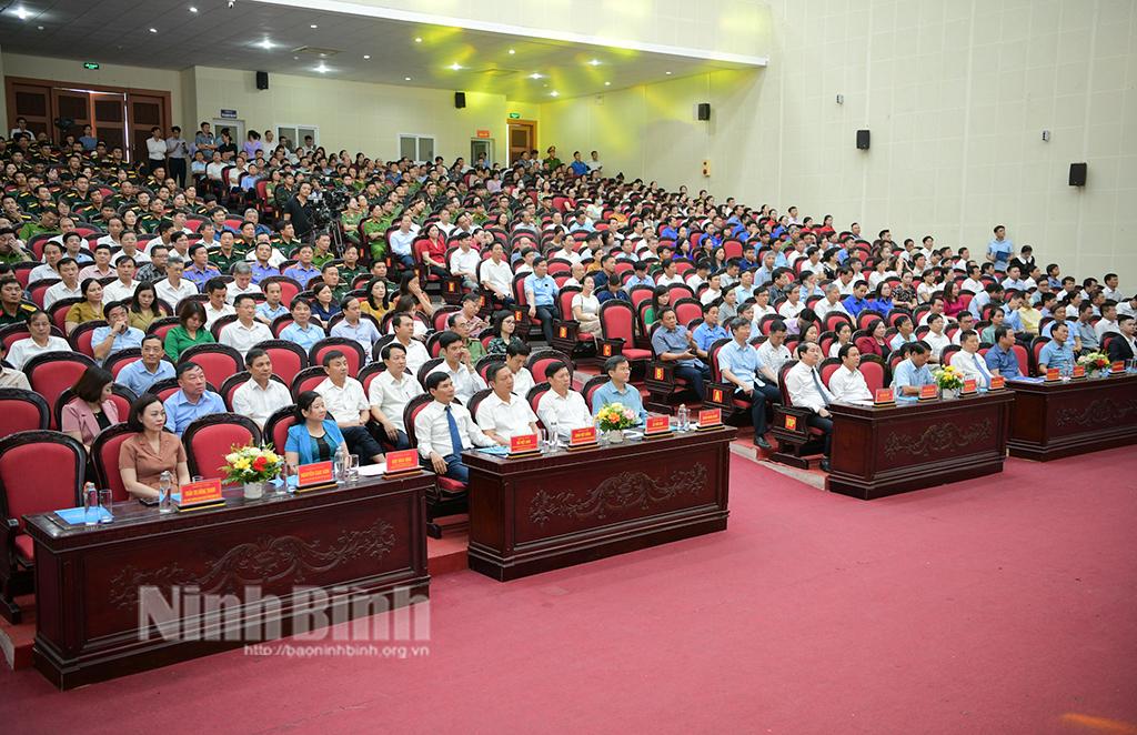 Lễ phát động ủng hộ Quỹ "Đền ơn đáp nghĩa và an sinh xã hội" tỉnh Ninh Bình năm 2023 và vận động hỗ trợ xây dựng nhà đại đoàn kết cho hộ nghèo tỉnh Điện Biên