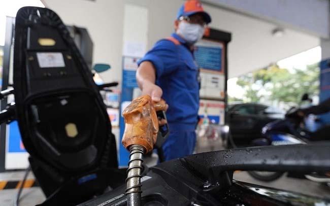 Giá xăng, dầu tiếp tục tăng