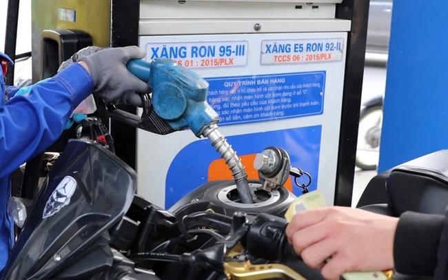 Giá xăng, dầu tăng mạnh sau Tết