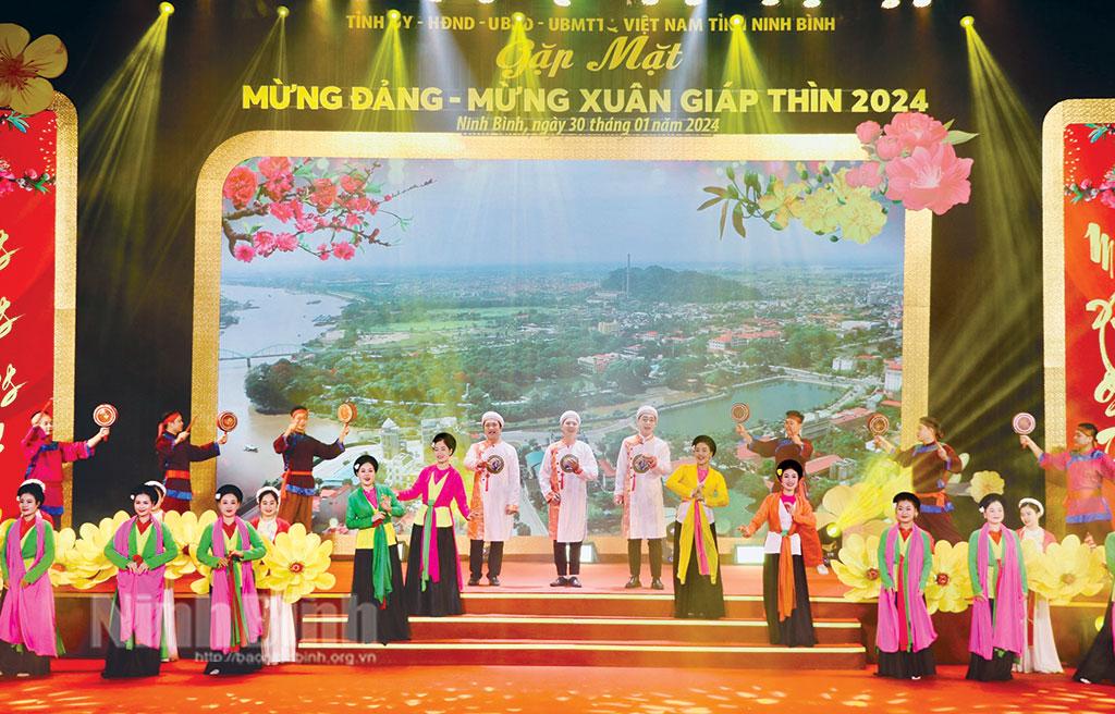 Mãi tự hào về Đảng quang vinh