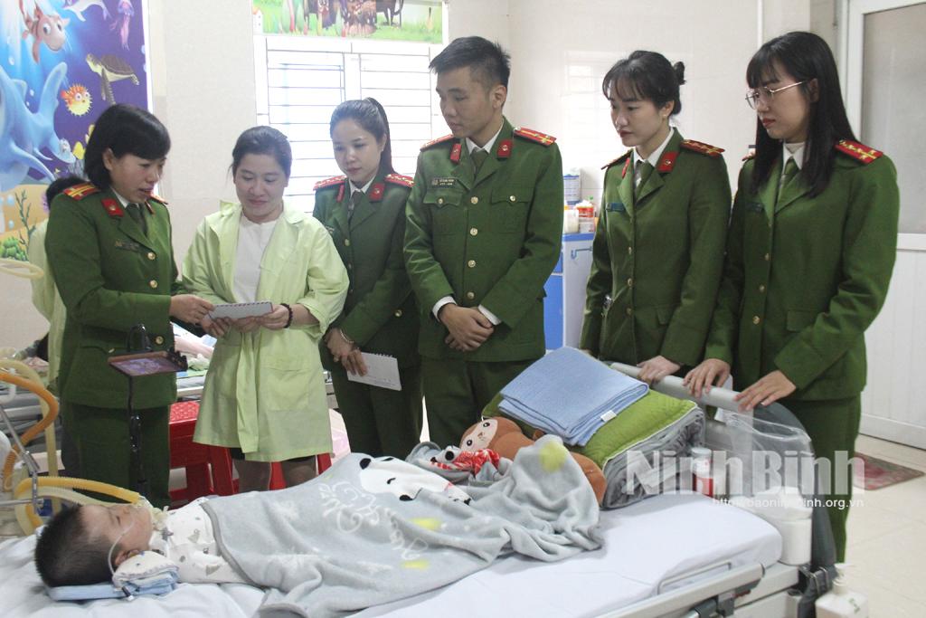 Ấm lòng bệnh nhân nghèo dịp Tết