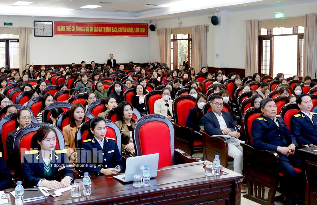 Hướng dẫn, giải đáp vướng mắc trong thực hiện chính sách thuế