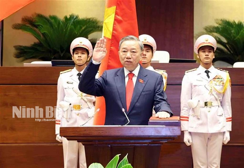 To Lam becomes new State President