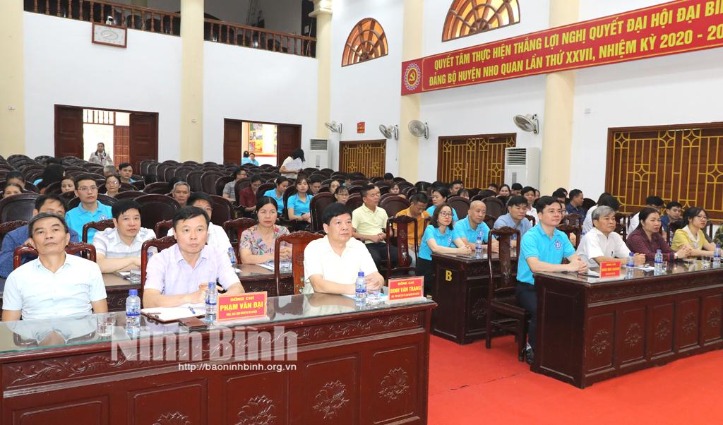Nho Quan ra quân tuyên truyền, vận động nhân dân tham gia BHXH tự nguyện, BHYT hộ gia đình