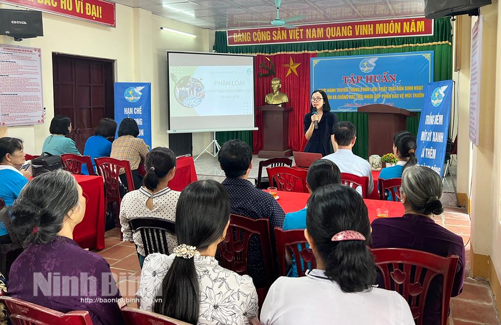 Hội LHPN huyện Gia Viễn tập huấn thực hành truyền thông về bảo vệ môi trường