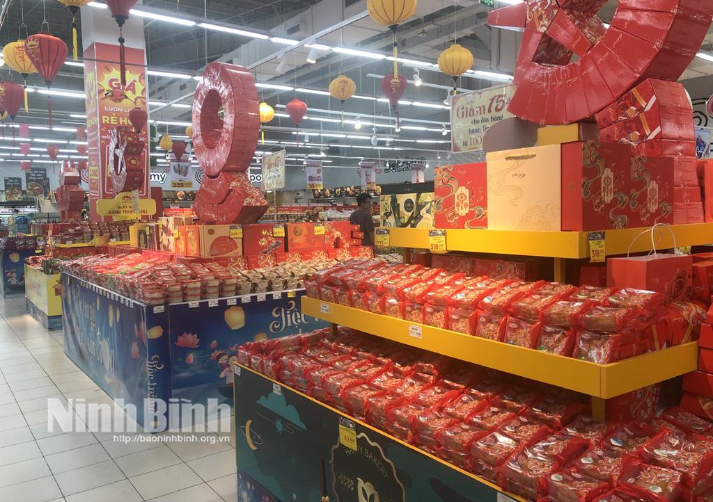 Bánh Trung thu lên kệ sớm