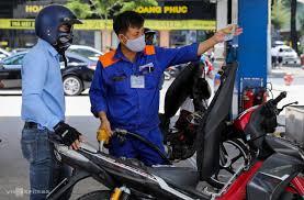 Giá xăng E5, dầu cùng tăng